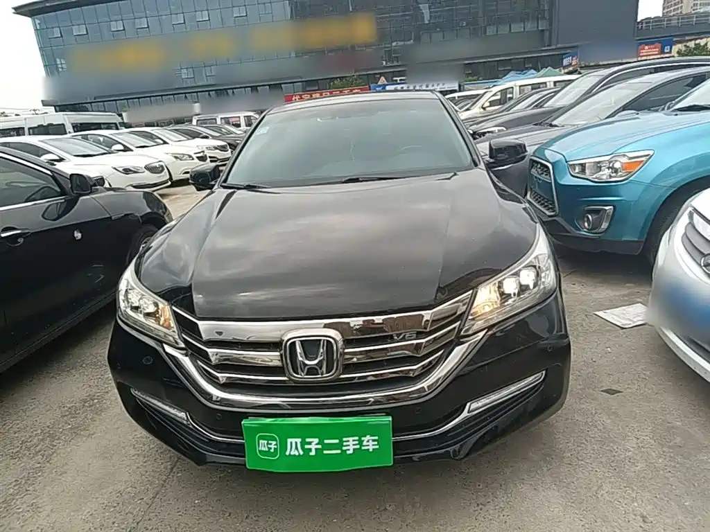 Honda Accord 2016 — фото 3