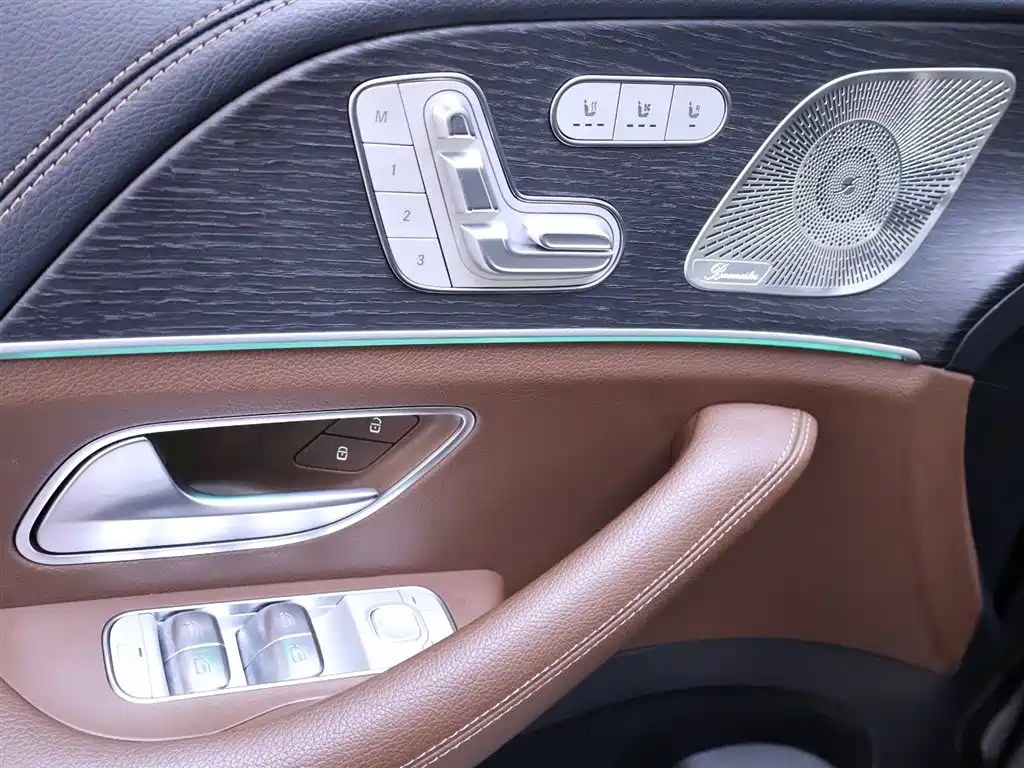 Mercedes-Benz GLE 2023 — фото 17