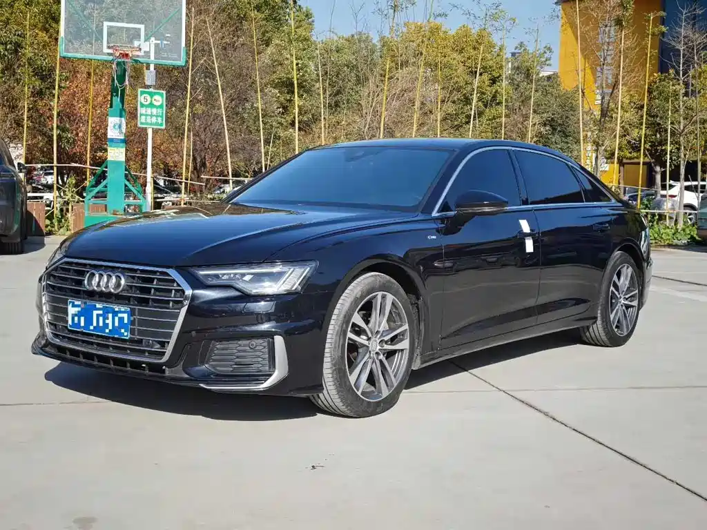Audi A6L 2019 — фото 1