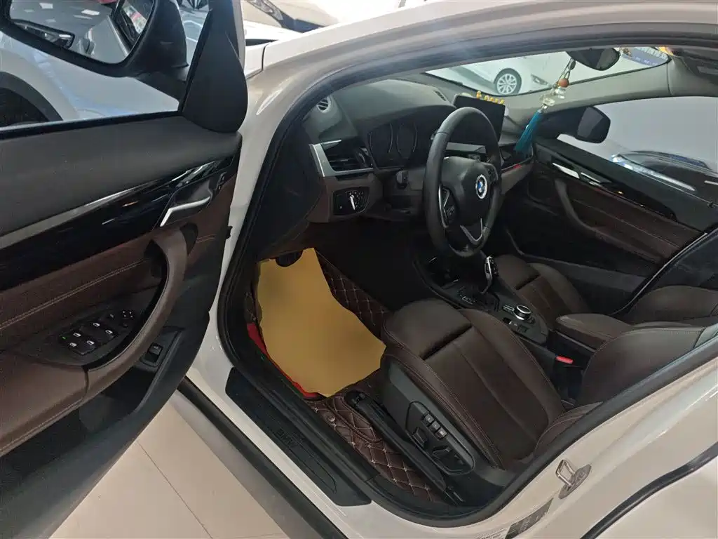 BMW X1 2020 — фото 12