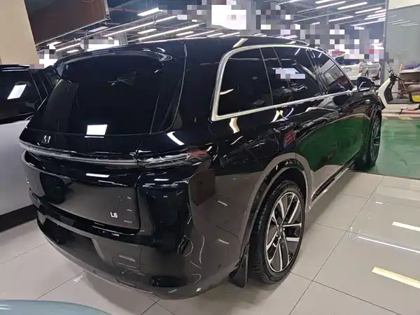 Li Auto L8 2024