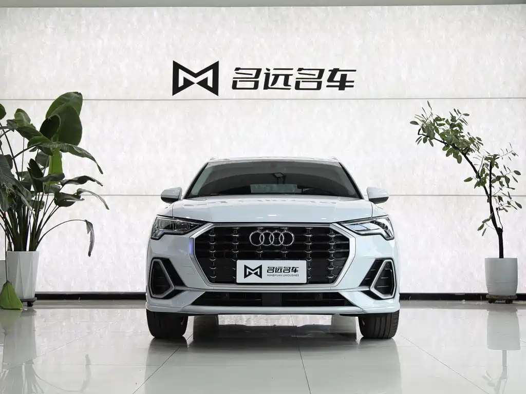Audi Q3 2022 — фото 2