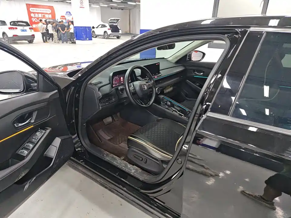 Honda Accord 2025