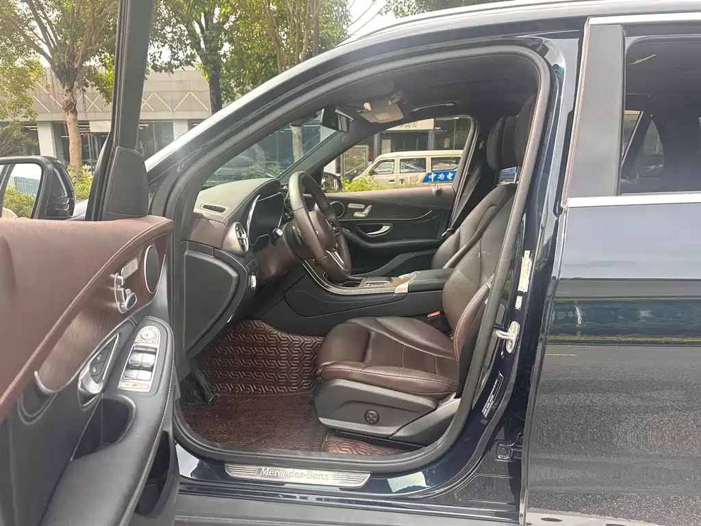 Mercedes-Benz GLC 2020