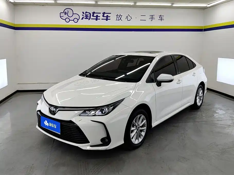 Toyota Corolla 2021 — фото 1