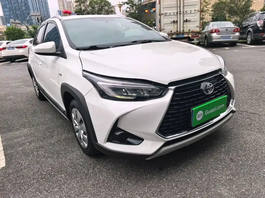 Toyota Yaris L 2022