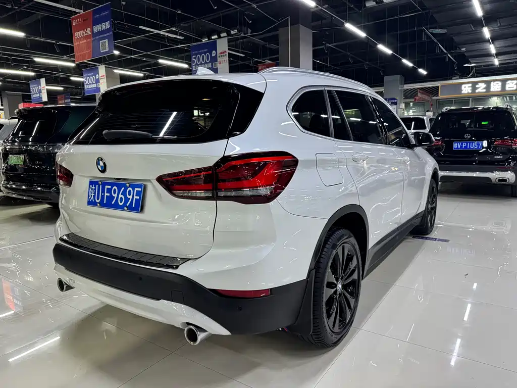 BMW X1 2022 — фото 18