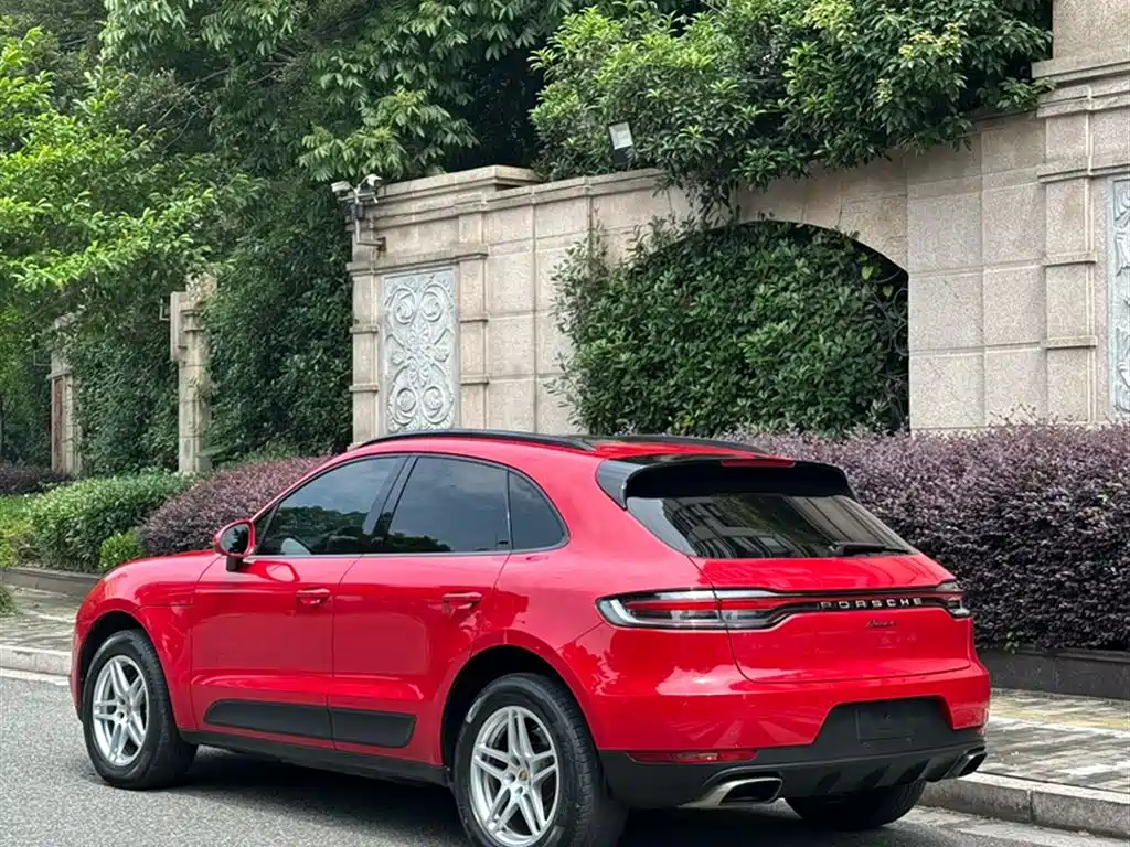 Porsche Macan 2021 — фото 13