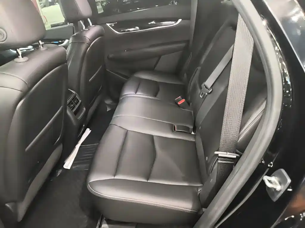 Cadillac XT5 2021 — фото 17