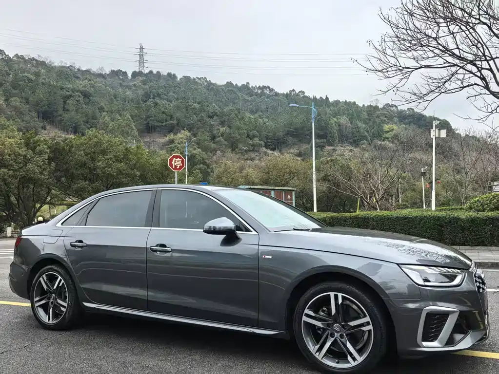Audi A4L 2020 — фото 2
