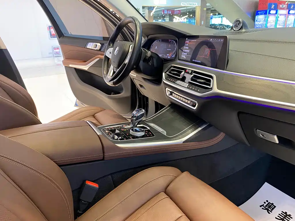 BMW X7 2019 — фото 12
