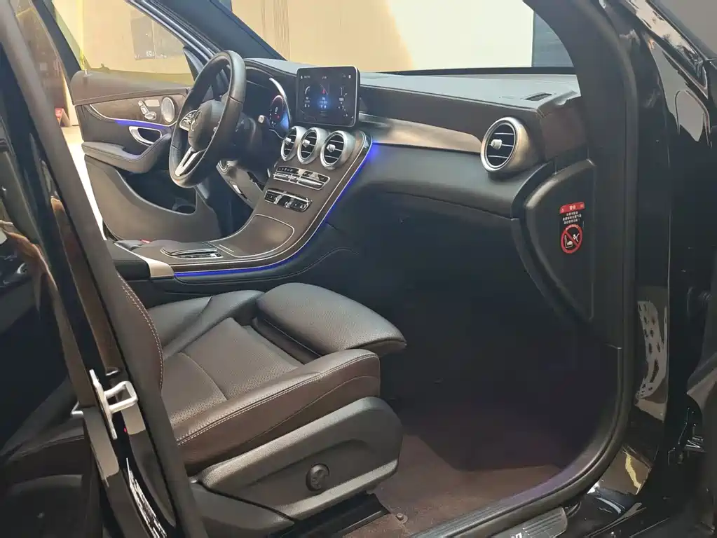 Mercedes-Benz GLC 2020 — фото 11