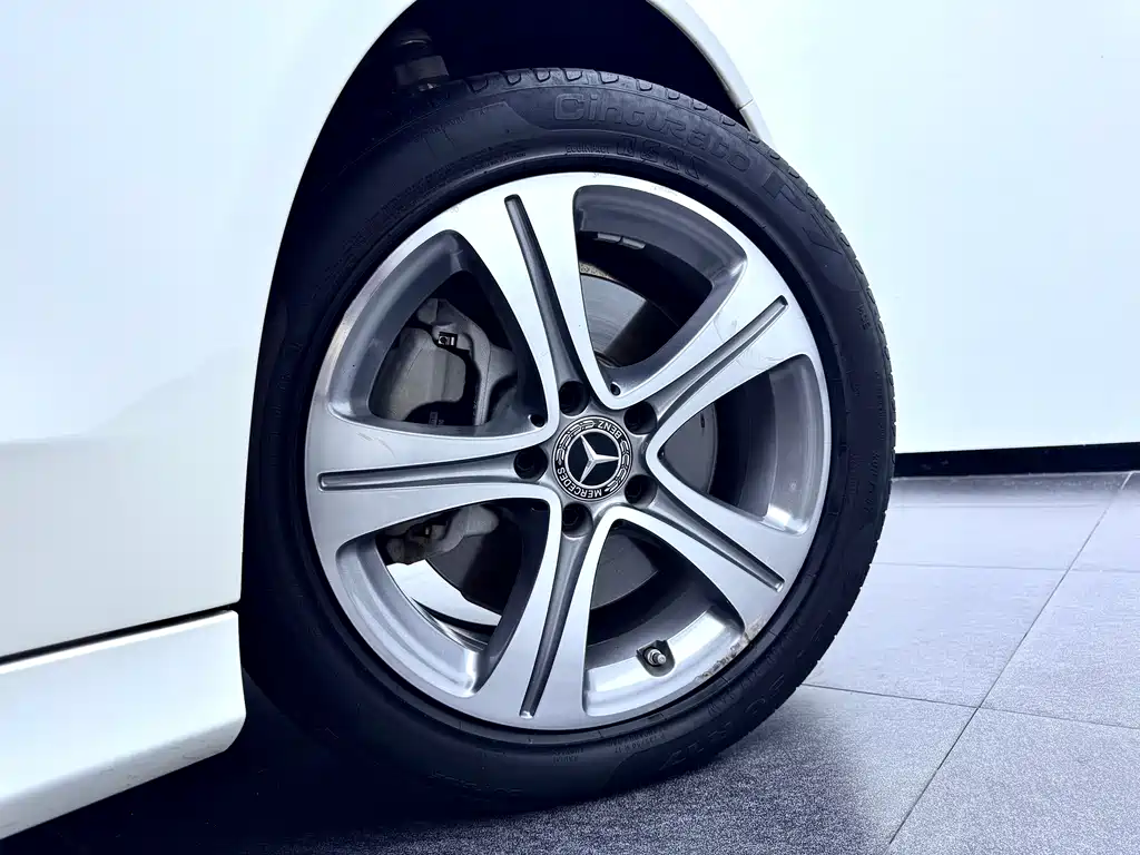 Mercedes-Benz C-Class 2020 — фото 10