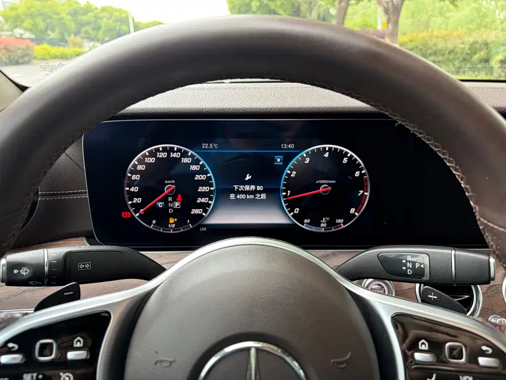 Mercedes-Benz E-Class 2020 — фото 12