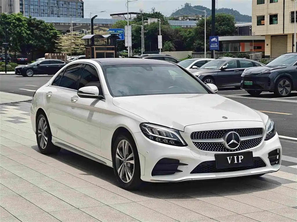Mercedes-Benz C-Class 2021