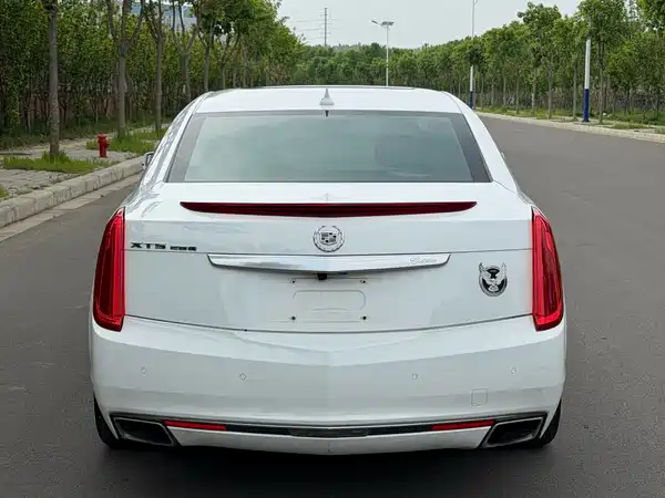 Cadillac XTS 2015