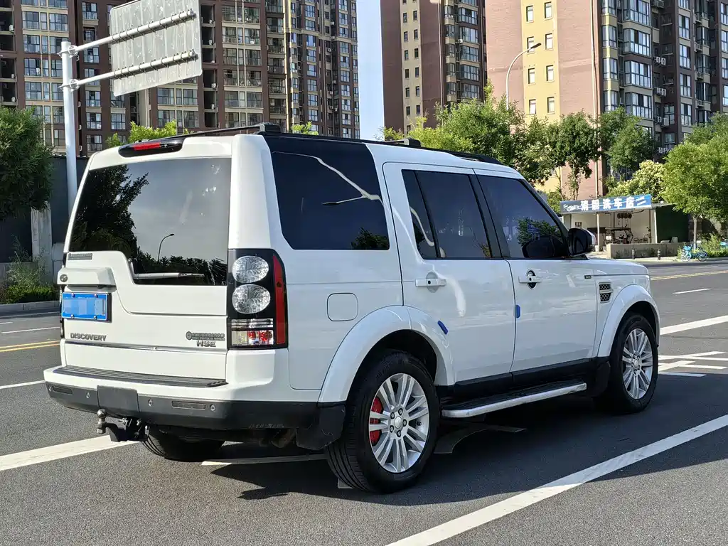 Land Rover Discovery 2014 — фото 2