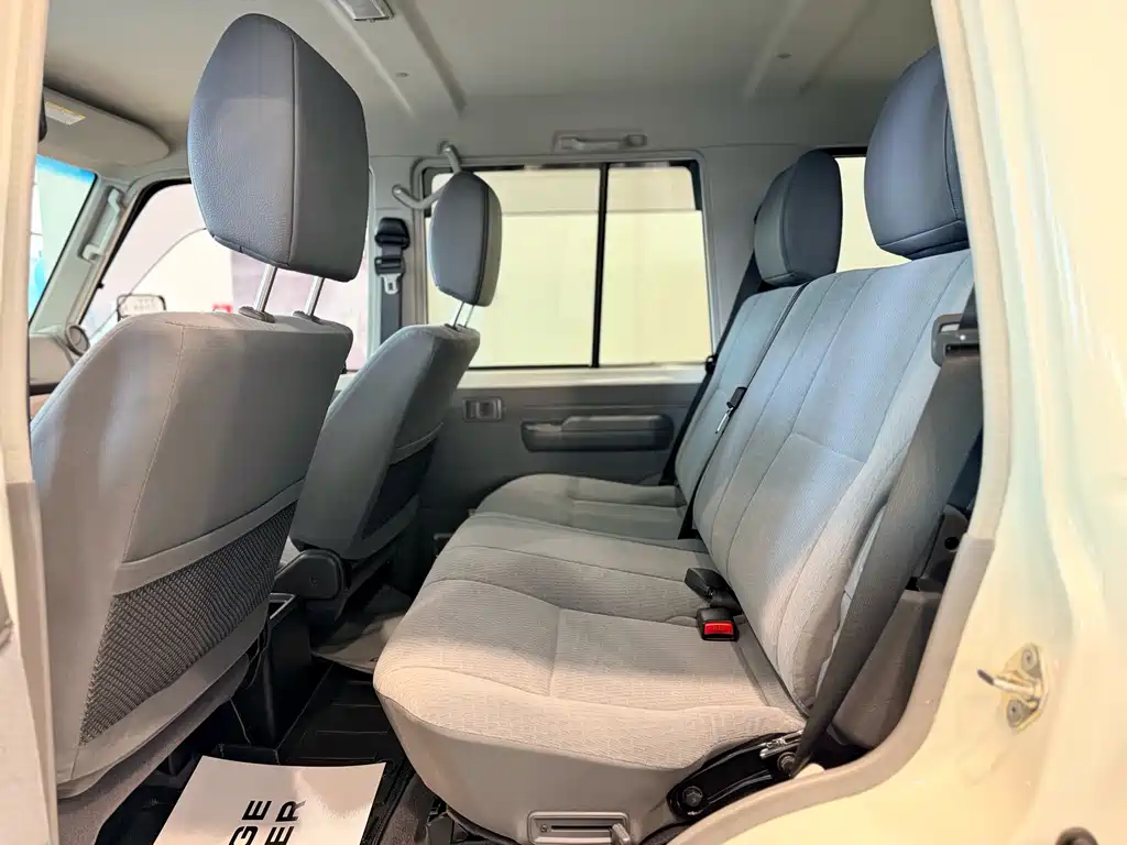 Toyota Land Cruiser 2024 — фото 14