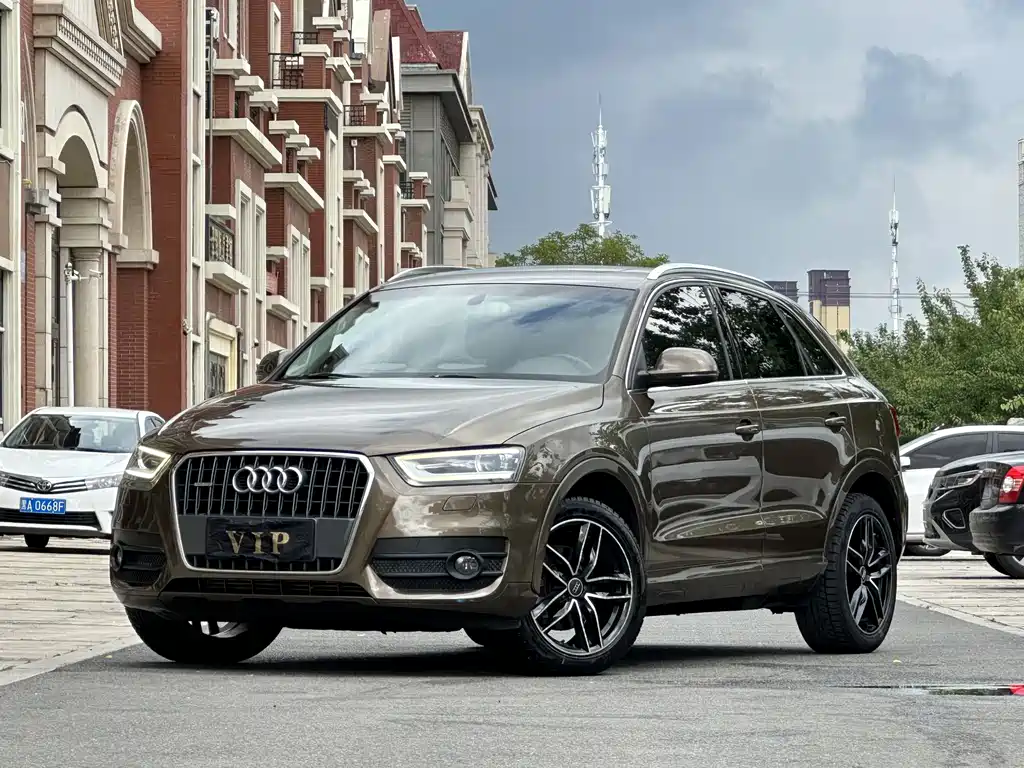 Audi Q3 2014 — фото 1