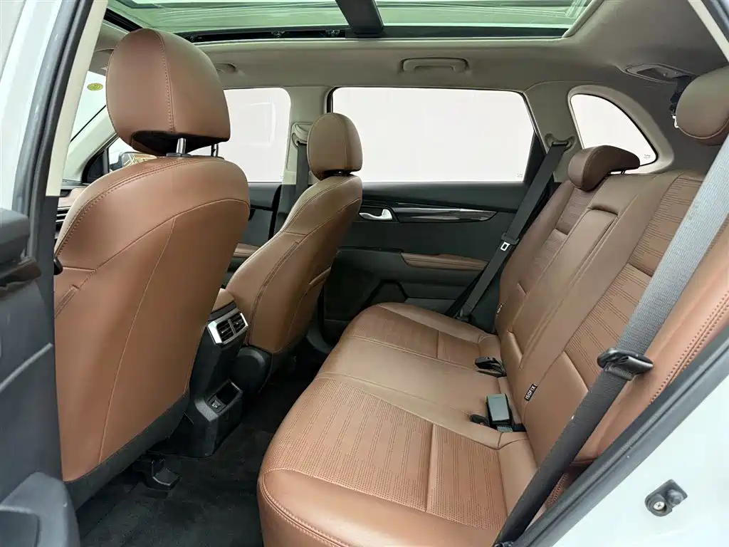 Kia Sportage 2023 — фото 11