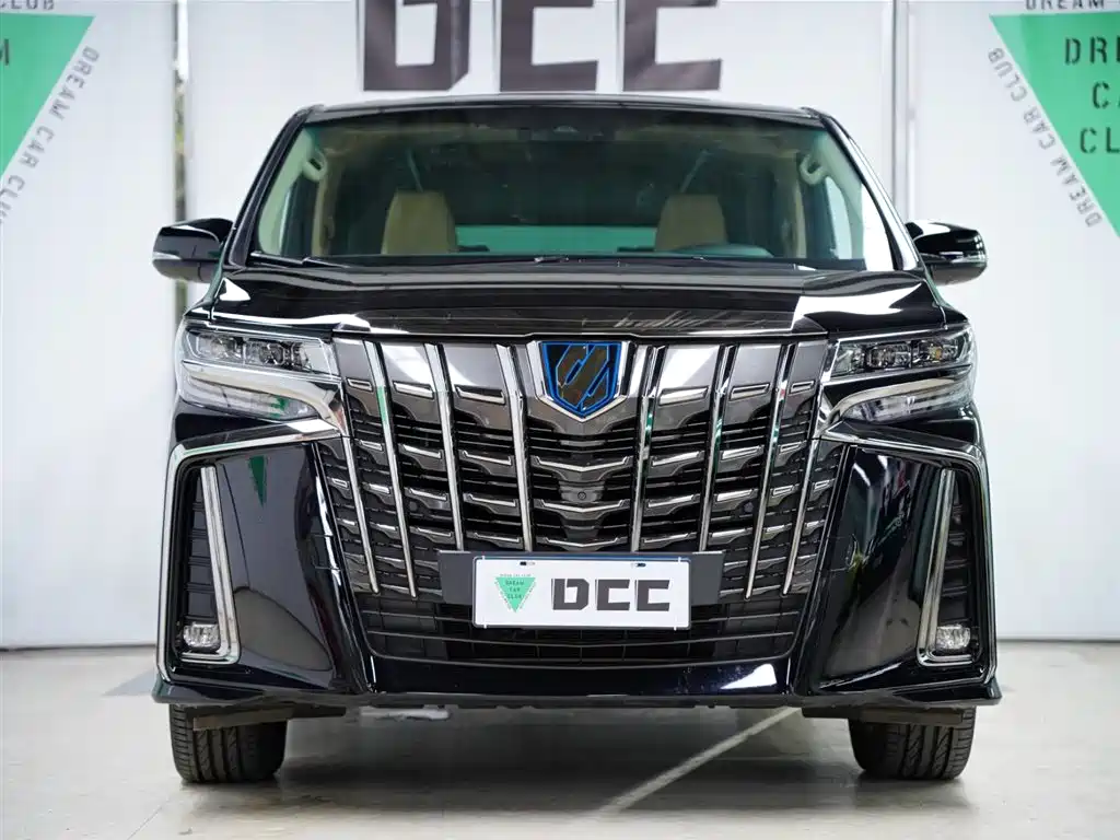 Toyota Alphard 2023 — фото 17