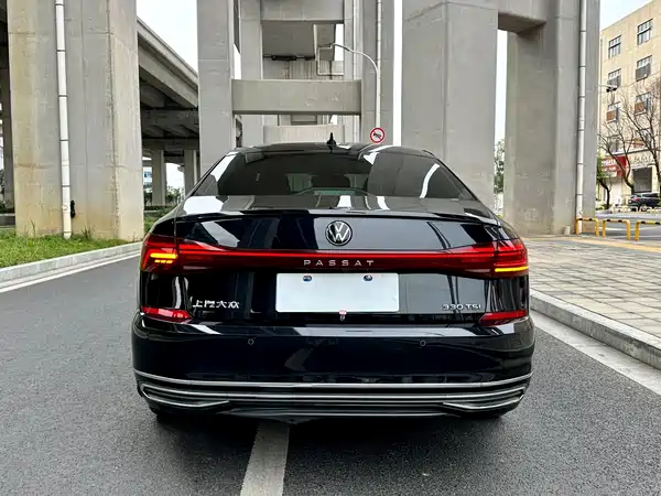 Volkswagen Passat 2022