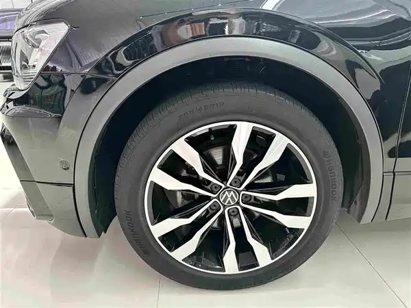 Volkswagen Tiguan L 2021