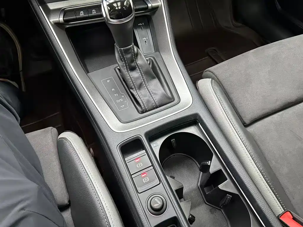 Audi Q3 2022 — фото 15