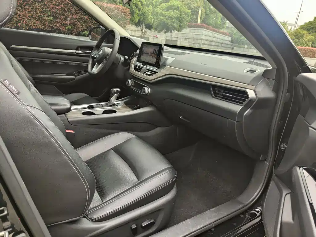 Nissan Teana 2022