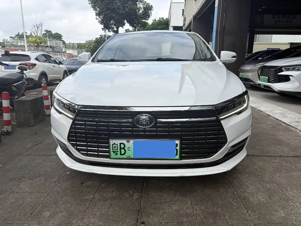 BYD Qin NEV 2021