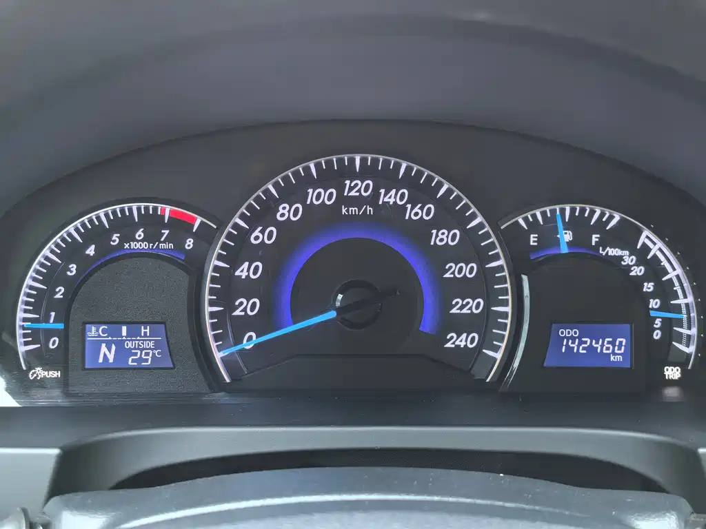 Toyota Camry 2015 — фото 2