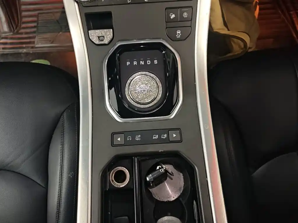 Land Rover Range Rover Evoque 2018 — фото 14
