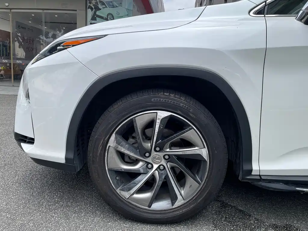 Lexus RX 2017 — фото 11