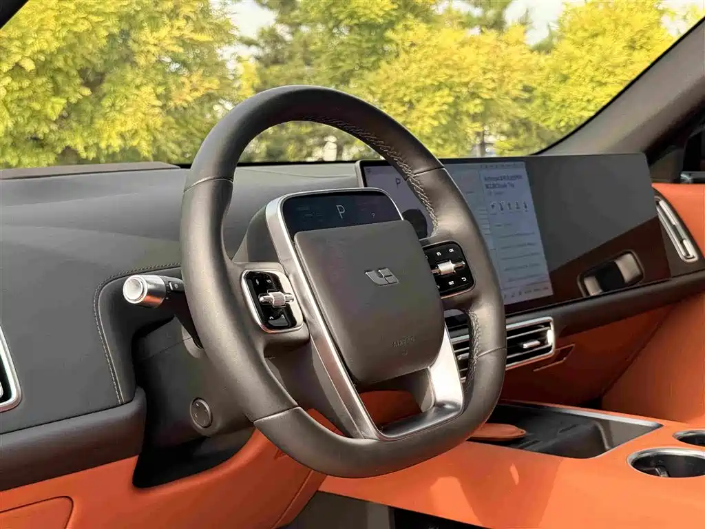 Li Auto Li L7 2025