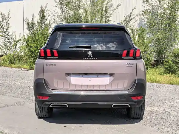 Peugeot 5008 2017