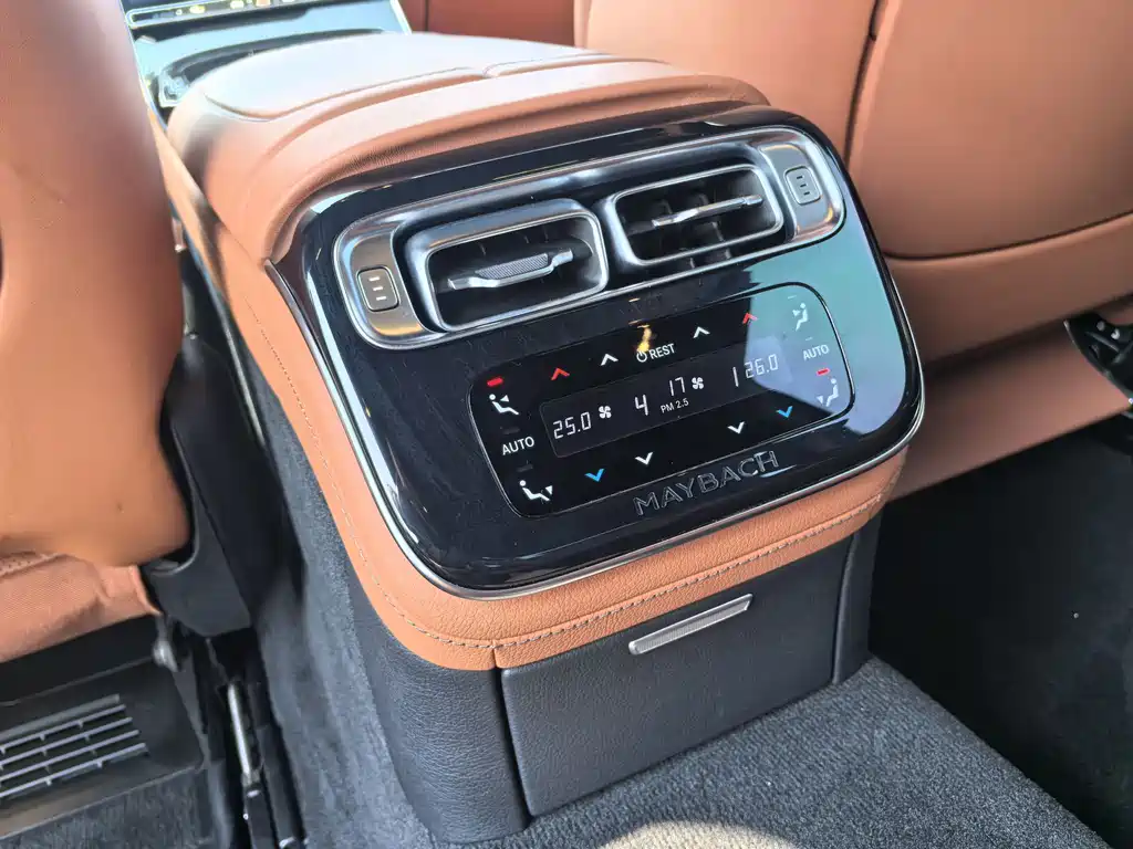 Mercedes-Benz S-Class 2023 — фото 13