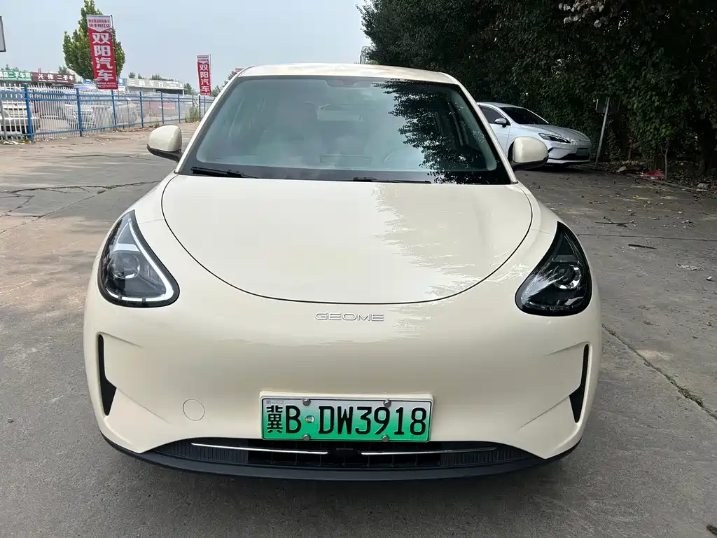 Geely Galaxy Starwish 2025 — фото 2