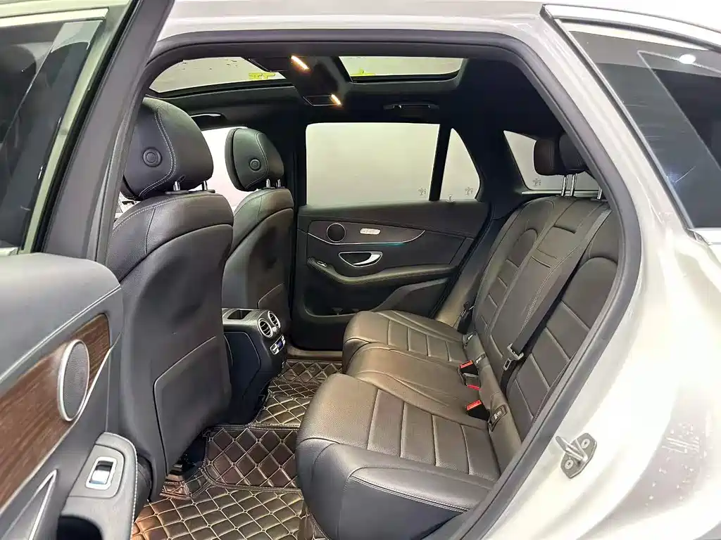 Mercedes-Benz GLC 2021