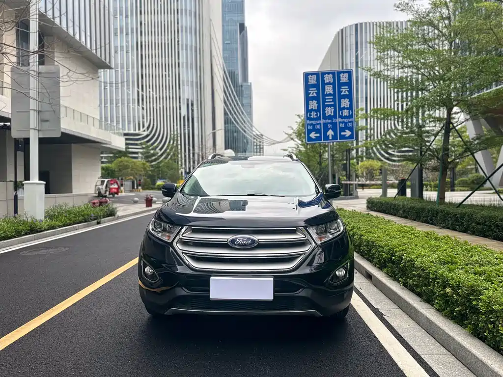 Ford Edge 2018 — фото 2