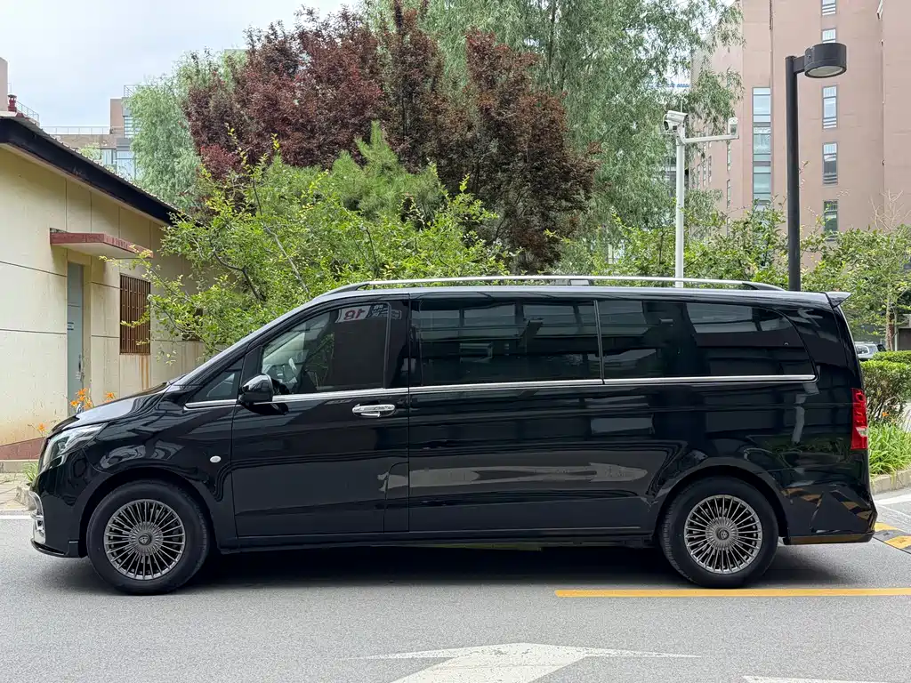 Mercedes-Benz Vito 2023