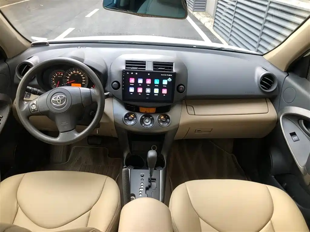 Toyota RAV4 2012