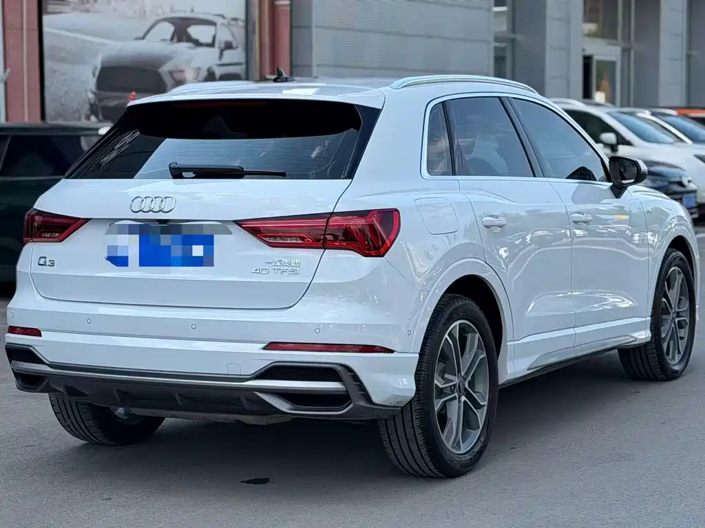 Audi Q3 2022 — фото 4