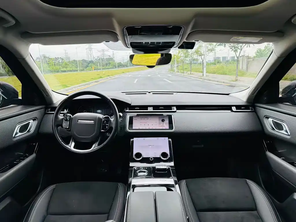 Land Rover Velar 2020 — фото 11