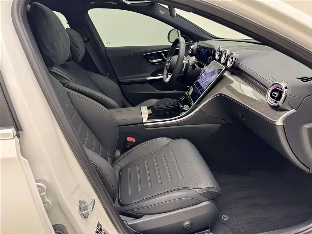 Mercedes-Benz C-Class 2023 — фото 10