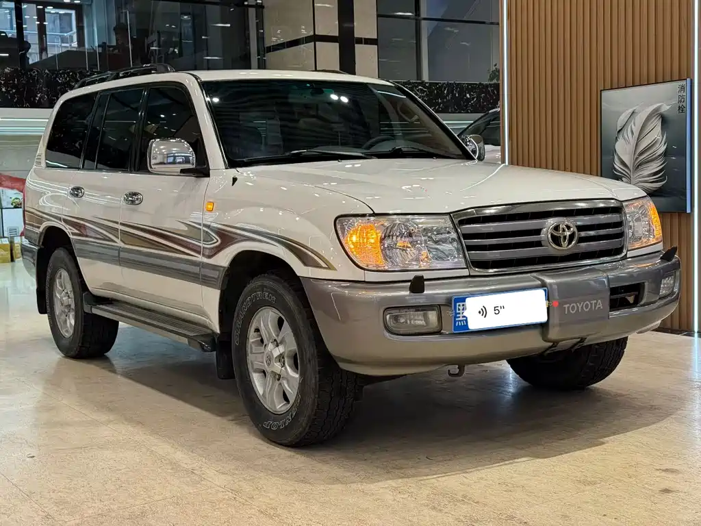 Toyota Land Cruiser 2009 — фото 3