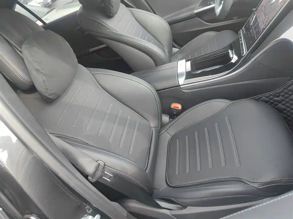 Mercedes-Benz C-Class 2023 — фото 16