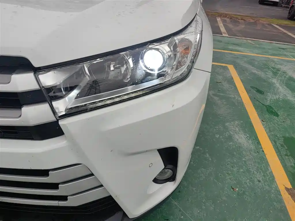 Toyota Highlander 2020 — фото 15