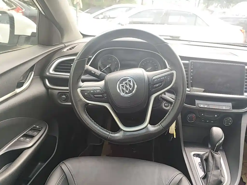 Buick Excelle GT 2018 — фото 11