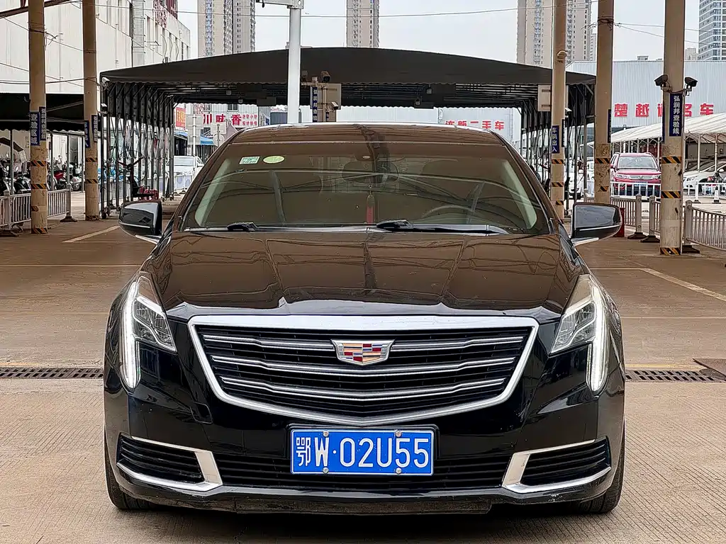 Cadillac XTS 2018 — фото 2