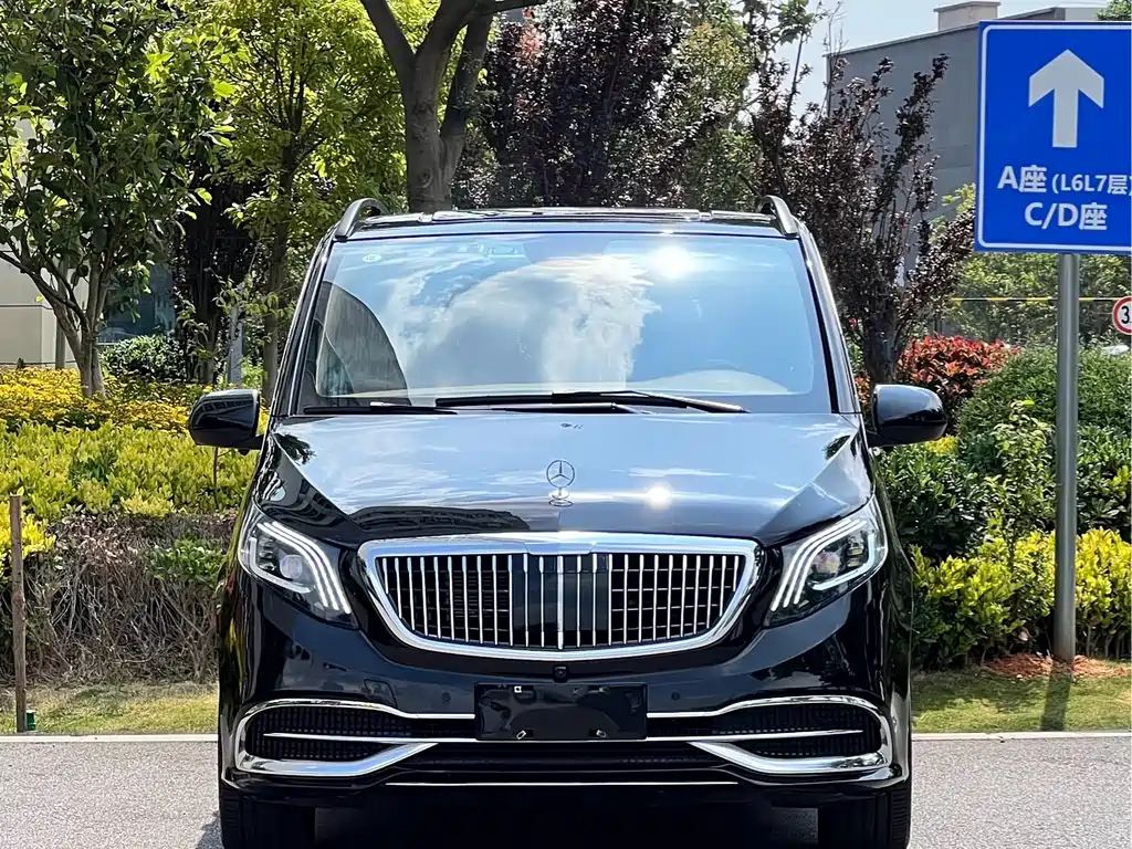 Mercedes-Benz Vito 2023 — фото 2